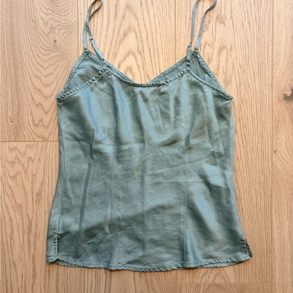 Nougat London 100% Silk Sage Green V-Neck Cami Tank Top Sz 1 - Picture 7 of 7